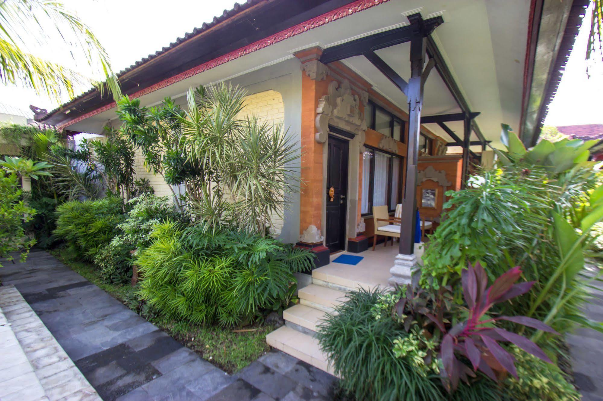 Natya Hotel Tanah Lot Selemadeg Exterior foto